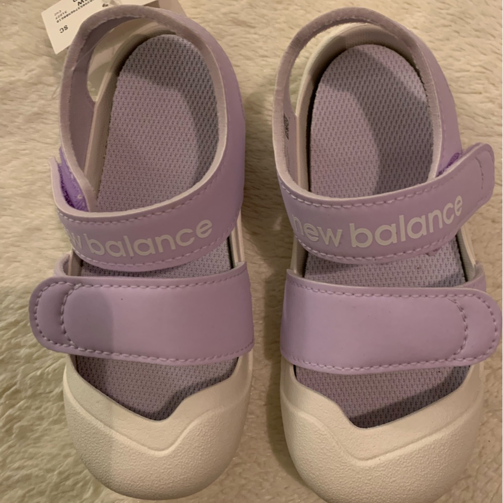 Cute sandals for girls!